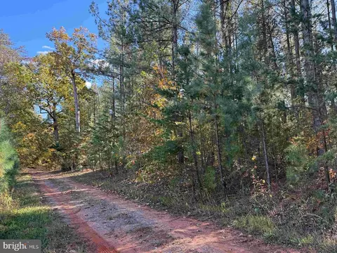 Off Of Shores Road, Scottsville, VA 24590