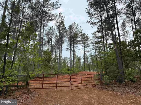 West River Road, Fork Union, VA 23055
