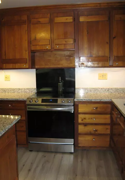 141 Mechunk Creek Dr, Troy, VA 22974