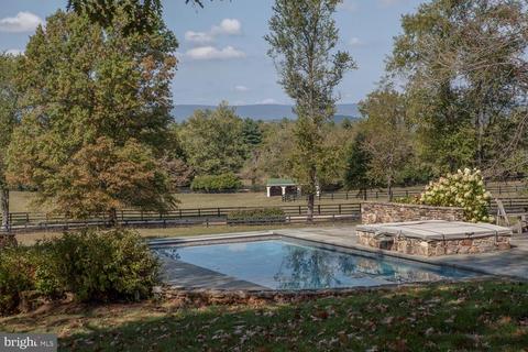 3074 Rectortown Rd, Marshall, VA 20115 photo 3
