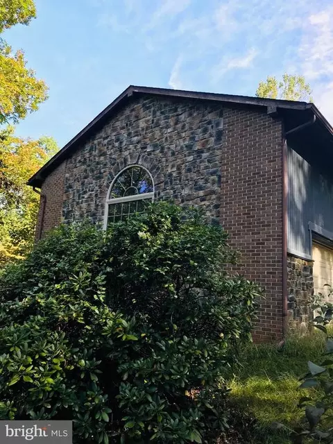 6015 Wilson Rd, Marshall, VA 20115 photo 1