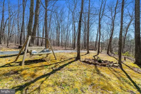 6383 Wilson Rd, Marshall, VA 20115 photo 4