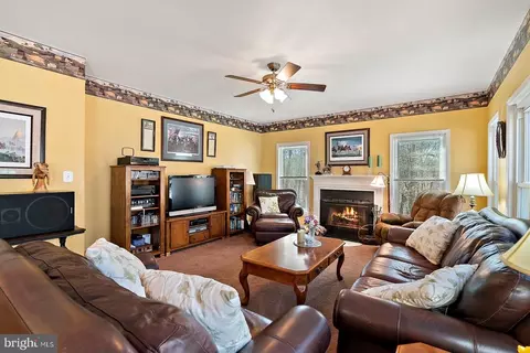 6383 Wilson Rd, Marshall, VA 20115 photo 10