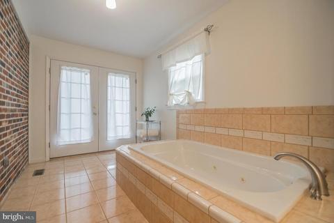 6156 Georgetown Rd, Broad Run, VA 20137 photo 18