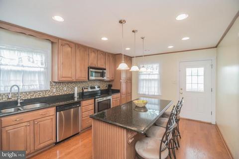 6156 Georgetown Rd, Broad Run, VA 20137 photo 10