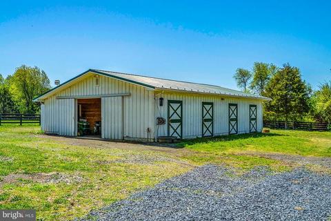 5498 Wilson Rd, Marshall, VA 20115 photo 2