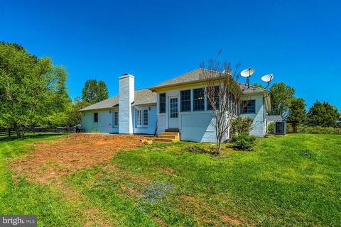 5498 Wilson Rd, Marshall, VA 20115 photo 3