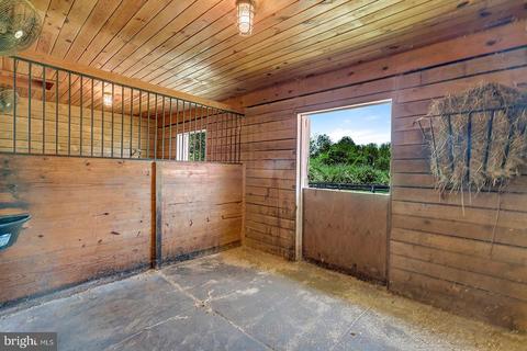 5498 Wilson Rd, Marshall, VA 20115 photo 23