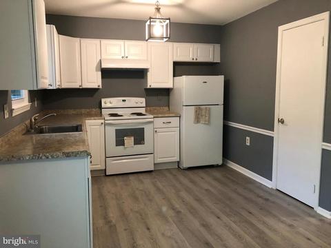 8601 Harrison Ct, Marshall, VA 20115 photo 4