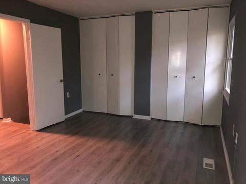 8601 Harrison Ct, Marshall, VA 20115 photo 13