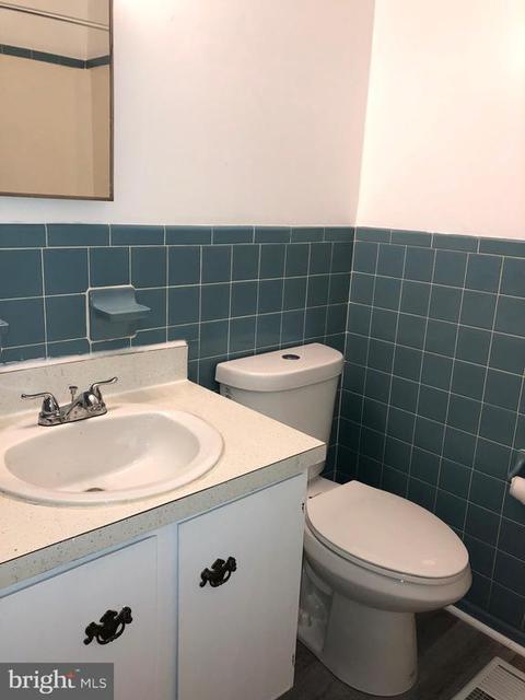 8601 Harrison Ct, Marshall, VA 20115 photo 14