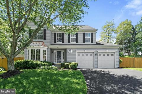 498 Devon Dr, Warrenton, VA 20186 photo 2