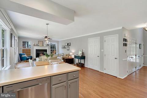 498 Devon Dr, Warrenton, VA 20186 photo 17