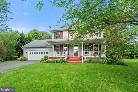 4065 Roberts Cir, Marshall, VA 20115 photo 2