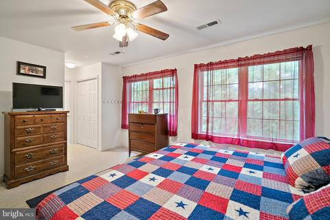 4065 Roberts Cir, Marshall, VA 20115 photo 24