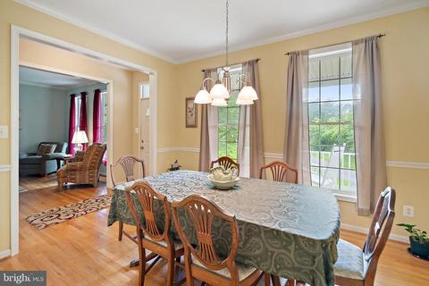 4065 Roberts Cir, Marshall, VA 20115 photo 10