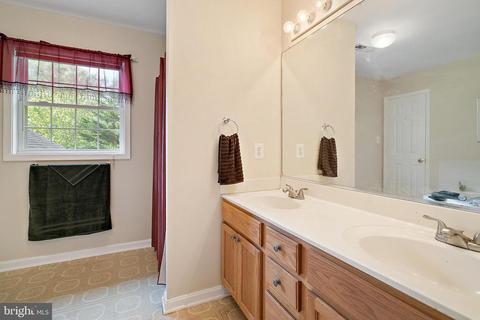 4065 Roberts Cir, Marshall, VA 20115 photo 25