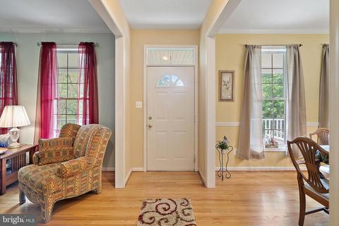 4065 Roberts Cir, Marshall, VA 20115 photo 6