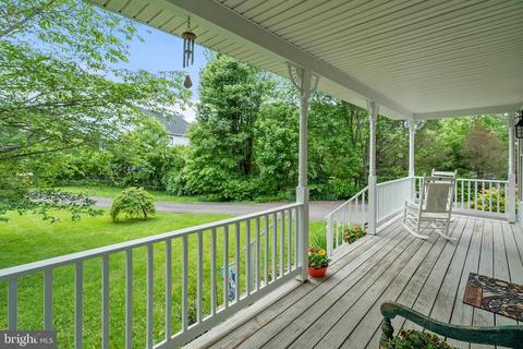 4065 Roberts Cir, Marshall, VA 20115 photo 5