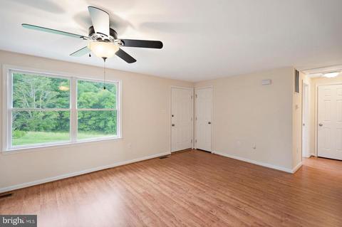 10033 Conde Rd, Marshall, VA 20115 photo 9