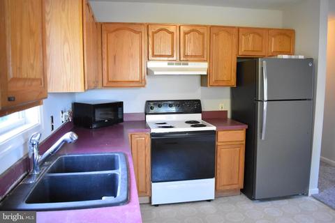 8472 Ashby Ave, Marshall, VA 20115 photo 5
