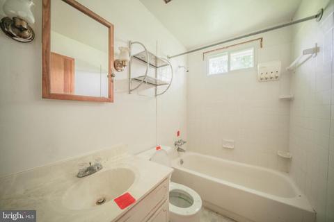 5014 Casanova Rd, Warrenton, VA 20187 photo 12