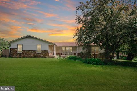 5014 Casanova Rd, Warrenton, VA 20187 photo 1