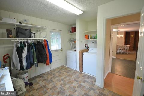 5534 Old Bust Head Rd, Broad Run, VA 20137 photo 17