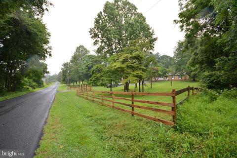 5534 Old Bust Head Rd, Broad Run, VA 20137 photo 1