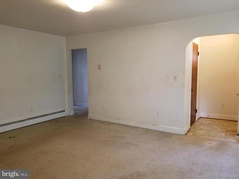 6299 Catlett Rd, Bealeton, VA 22712 photo 2