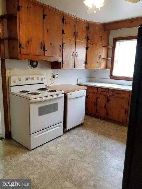 6299 Catlett Rd, Bealeton, VA 22712 photo 3