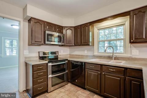 5742 Pendleton Ln, Warrenton, VA 20187 photo 11