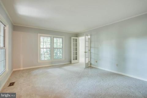 5742 Pendleton Ln, Warrenton, VA 20187 photo 5