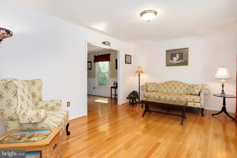 5797 Georgetown Rd, Broad Run, VA 20137 photo 4