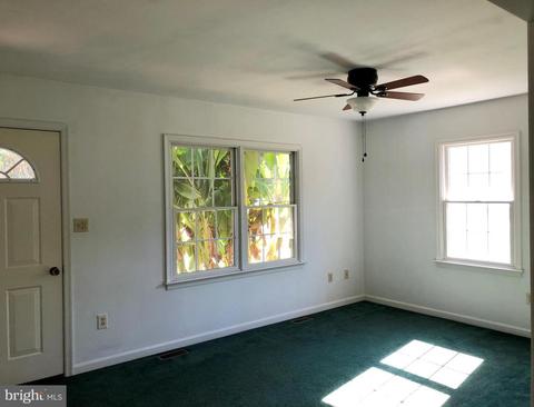 5379 Sumerduck Rd, Sumerduck, VA 22742 photo 7