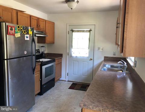 5379 Sumerduck Rd, Sumerduck, VA 22742 photo 5
