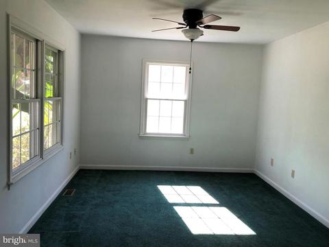 5379 Sumerduck Rd, Sumerduck, VA 22742 photo 6