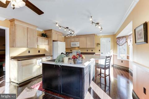 7915 Citation Dr, Marshall, VA 20115 photo 23