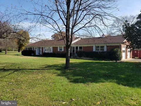 5484 Midland Rd, Midland, VA 22728
