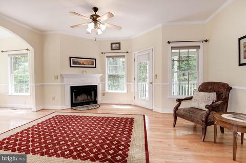 5321 Flintstone Ln, Broad Run, VA 20137 photo 3