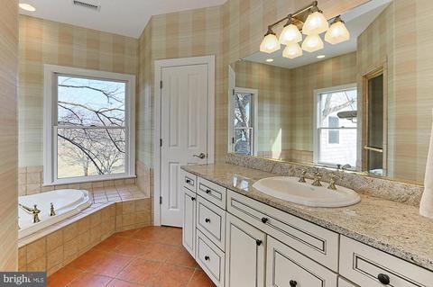 7673 Charnick Rd, Marshall, VA 20115 photo 42