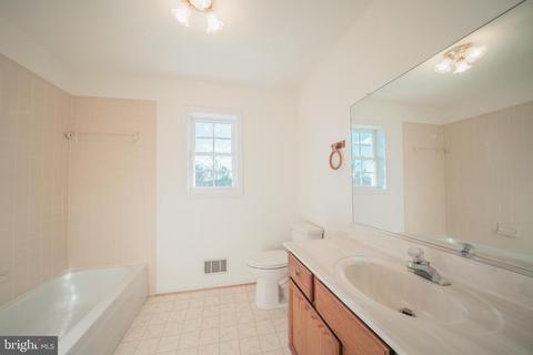 5052 Fairview Ln, Broad Run, VA 20137 photo 28