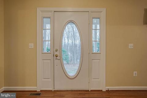 9094 Groundhog Ln, Marshall, VA 20115 photo 5