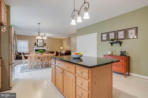 9094 Groundhog Ln, Marshall, VA 20115 photo 14