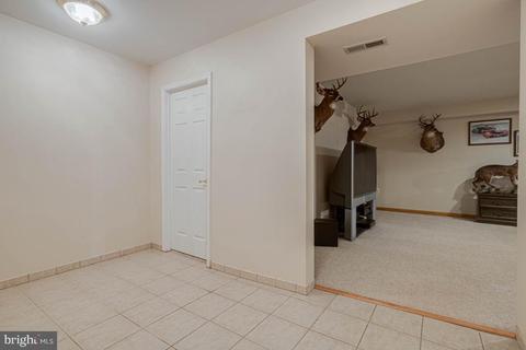 9094 Groundhog Ln, Marshall, VA 20115 photo 33