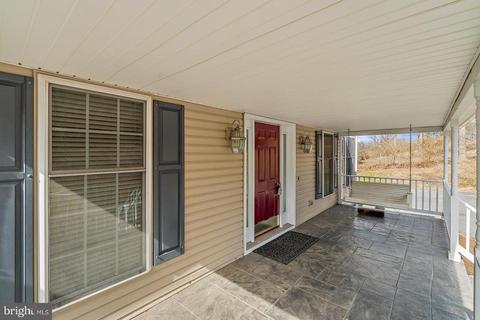 10399 Ada Rd, Marshall, VA 20115 photo 4