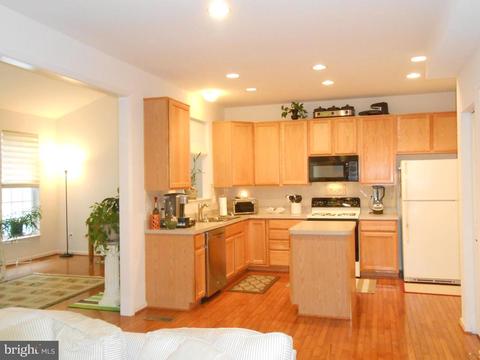 400 Singleton Cir, Warrenton, VA 20186 photo 25