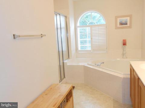 400 Singleton Cir, Warrenton, VA 20186 photo 39