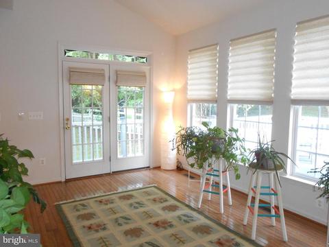 400 Singleton Cir, Warrenton, VA 20186 photo 16