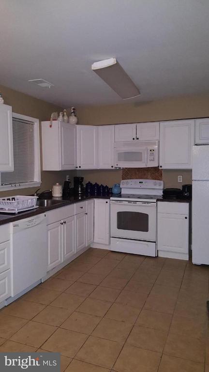 8607 Colston Ct, Marshall, VA 20115 photo 3